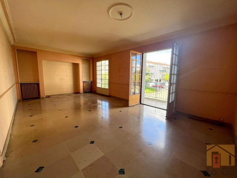 Maison - 180 m² - 6 pièces