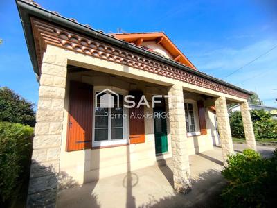 Maison - 96 m² - 4 pièces