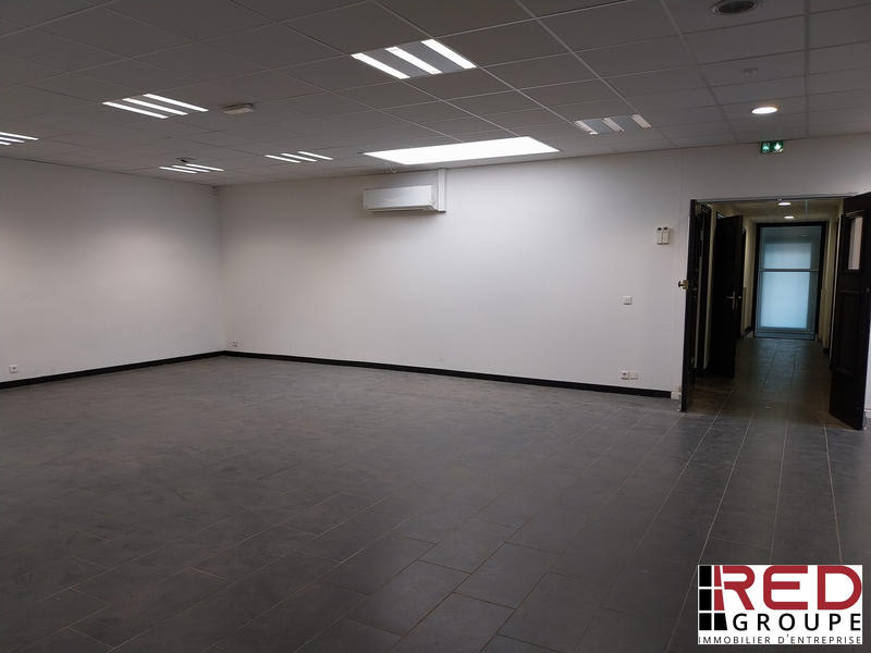 Local commercial - 477 m²