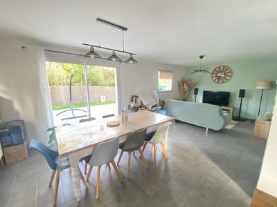 Maison - 82 m² - 4 pièces