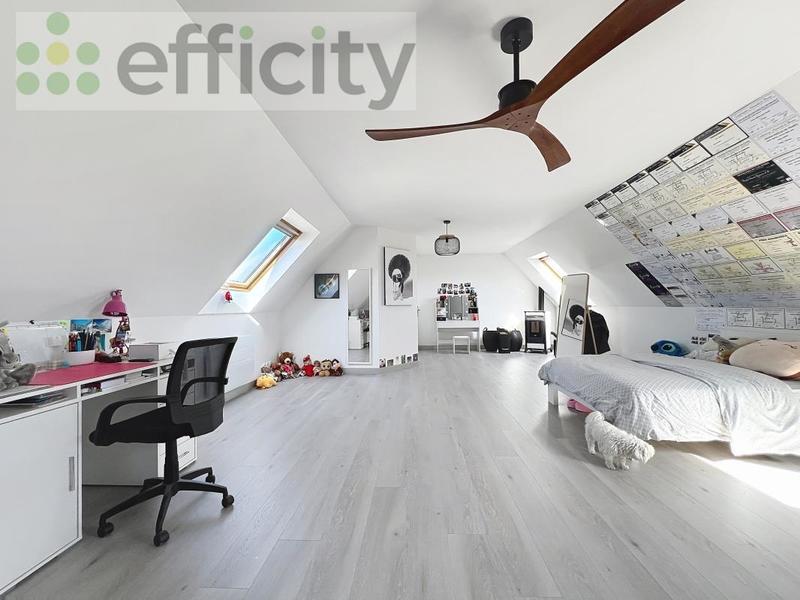 Maison - 165 m² - 5 pièces