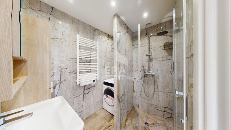 Maison - 167 m² - 9 pièces