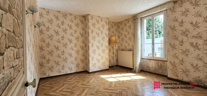 Maison - 201 m² - 7 pièces