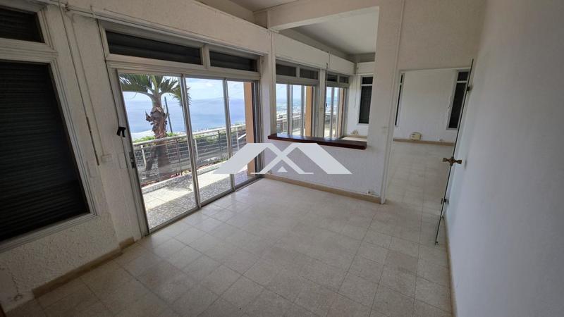 Maison - 96 m² - 5 pièces