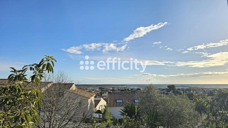 Maison - 92 m² - 5 pièces