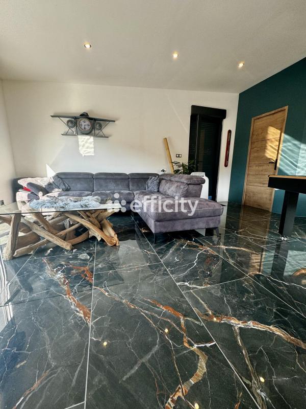 Maison - 90 m² - 3 pièces