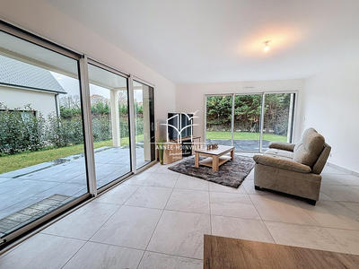 Maison - 137 m² - 6 pièces