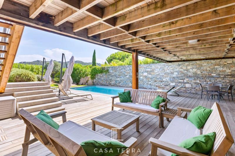 Villa - 143 m² - 4 pièces