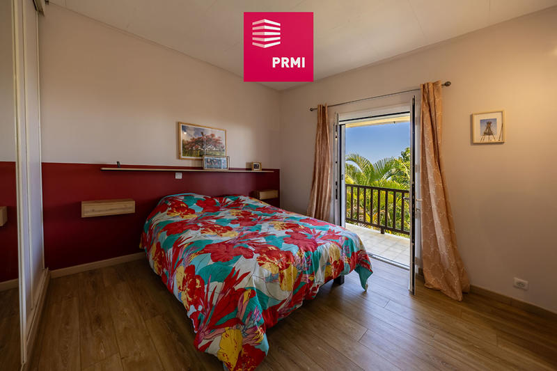 Maison - 213 m² - 8 pièces