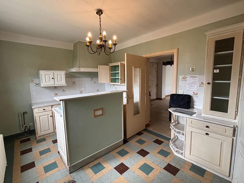 Maison - 204 m² - 8 pièces