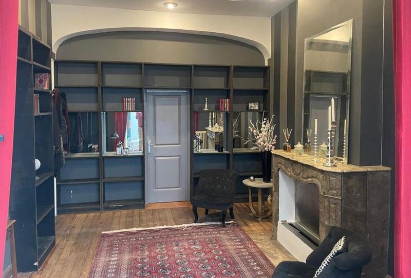 Immeuble - 166 m² - 7 pièces