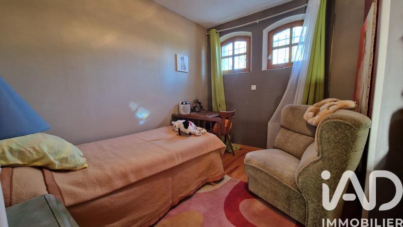 Maison - 185 m² - 9 pièces