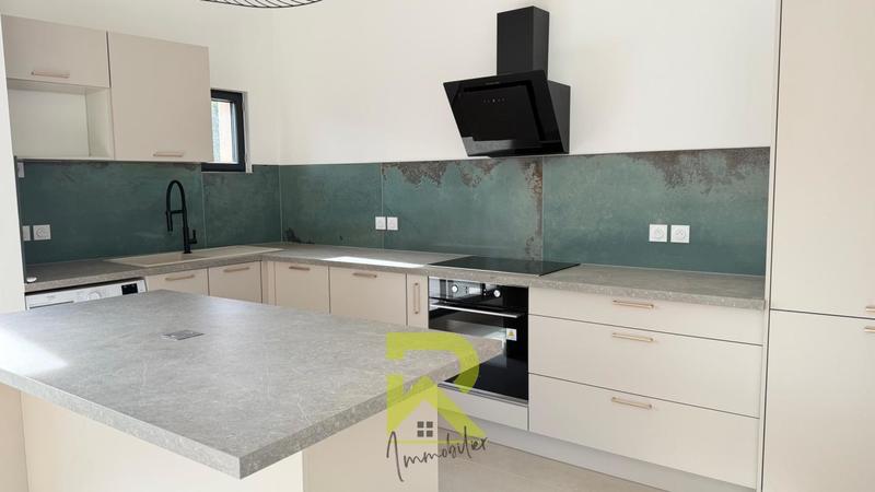 Duplex - 83 m² - 4 pièces