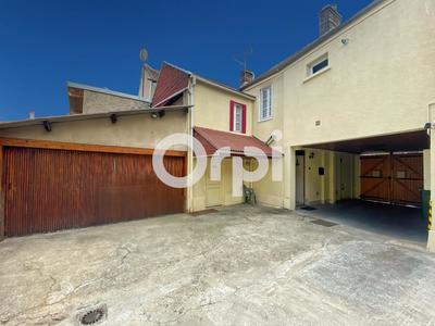 Maison - 95 m² - 4 pièces