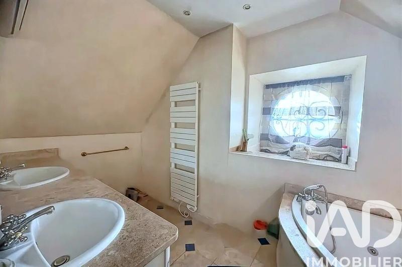 Maison - 153 m² - 6 pièces