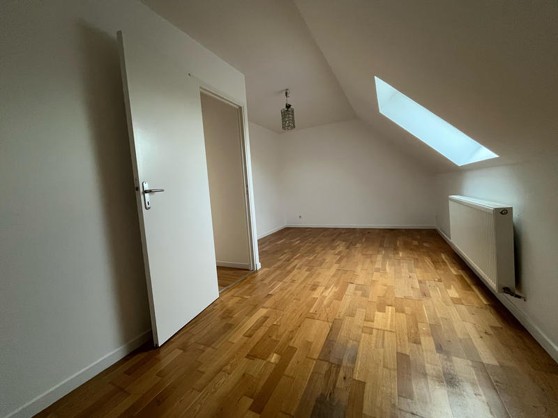 Maison - 120 m² - 7 pièces