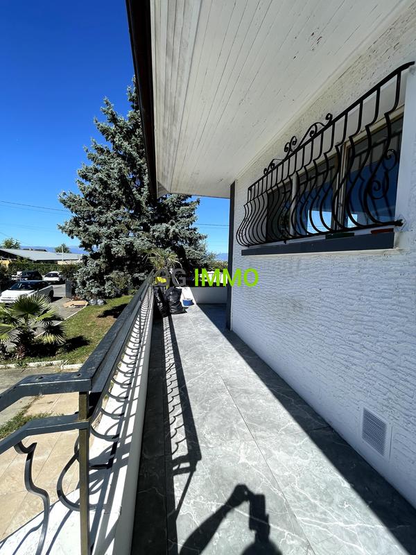 Maison traditionnelle - 145 m² - 6 pièces