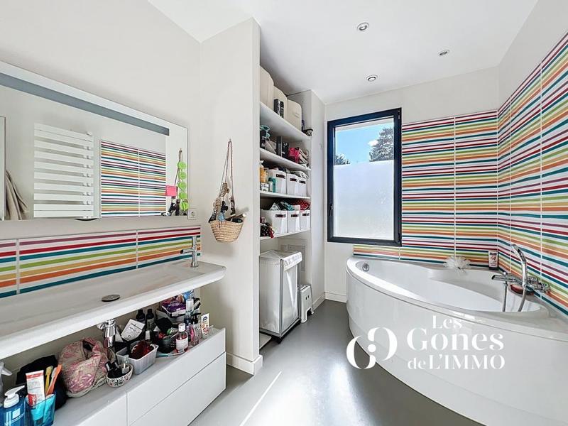 Villa - 165 m² - 6 pièces