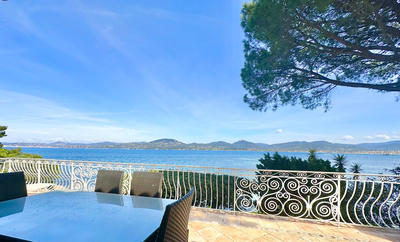 Villa - 325 m² - 7 pièces