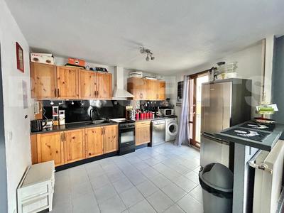 Appartement - 86 m² - 4 pièces