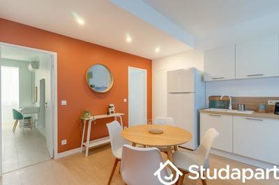 Chambre - 13 m² - 1 pièce