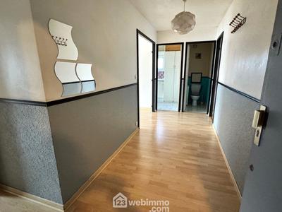 Appartement - 82 m² - 4 pièces