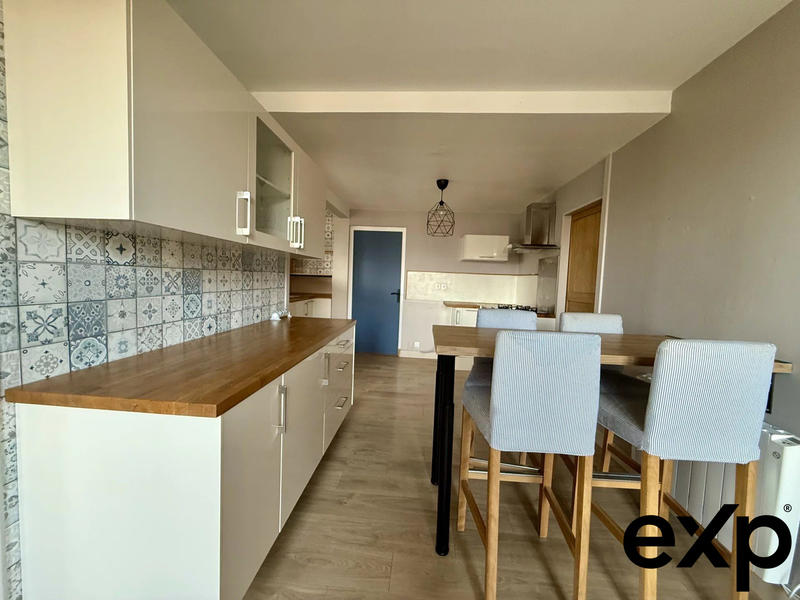 Appartement - 120 m² - 5 pièces