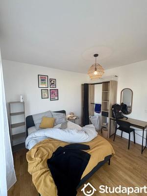 Chambre - 9 m² - 1 pièce