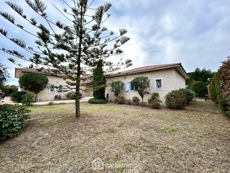 Maison - 206 m² - 6 pièces