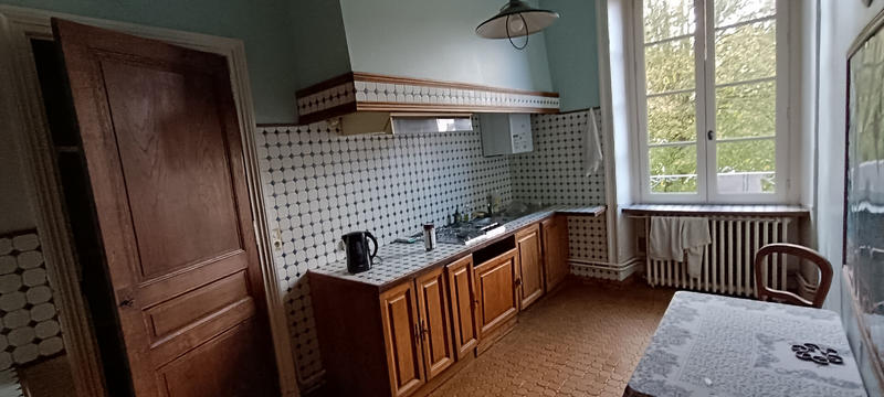 Maison - 611 m² - 25 pièces