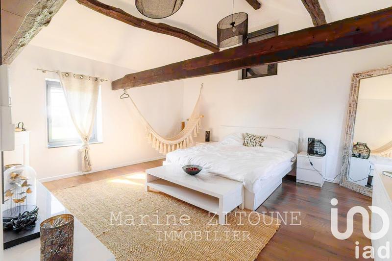 Maison - 533 m² - 20 pièces