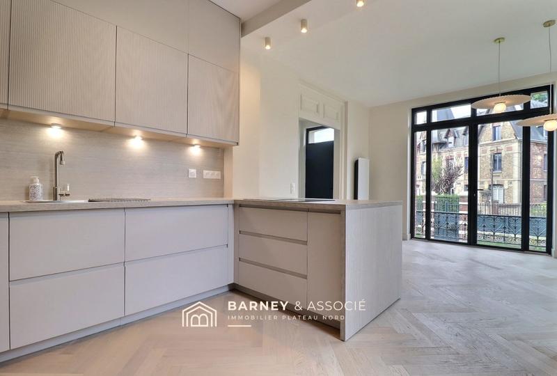 Maison - 180 m² - 7 pièces