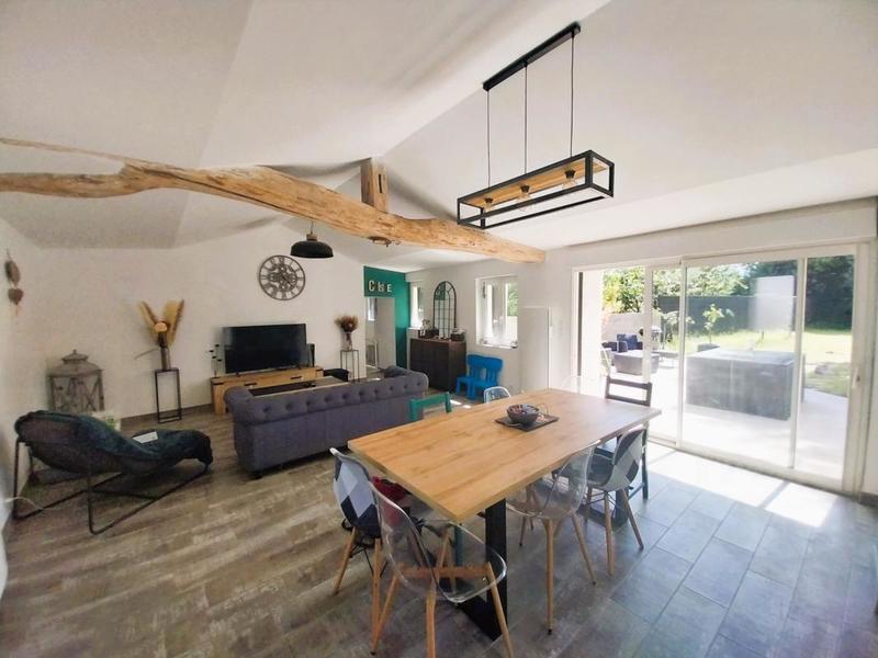 Maison en pierre - 102 m² - 5 pièces