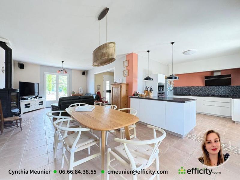 Maison - 157 m² - 7 pièces