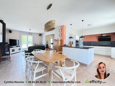 Maison - 157 m² - 7 pièces