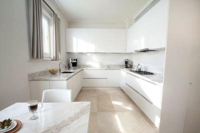 Appartement - 106 m² - 6 pièces