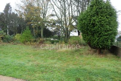 Terrain constructible - 608 m²