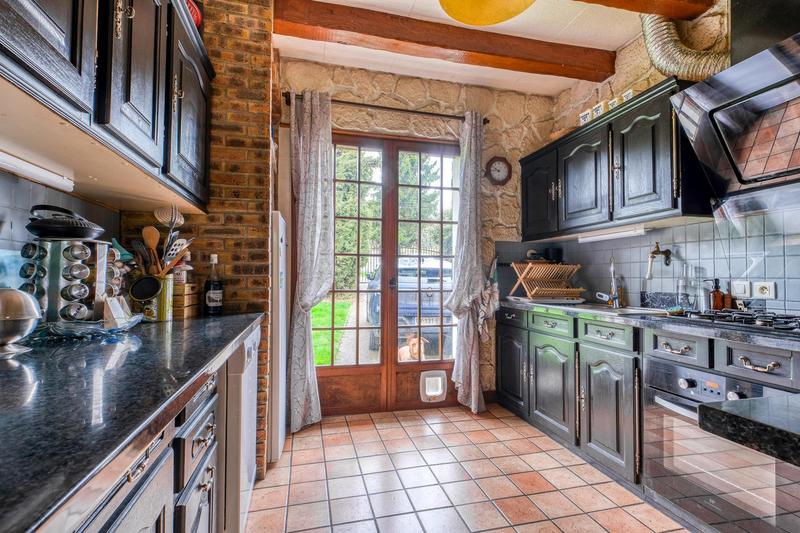 Maison traditionnelle - 150 m² - 6 pièces