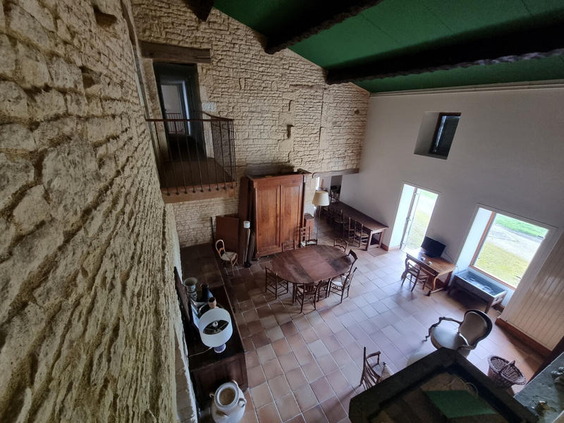 Maison - 288 m² - 12 pièces