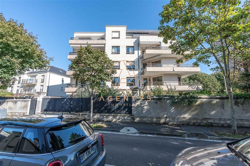 Appartement - 103 m² - 5 pièces