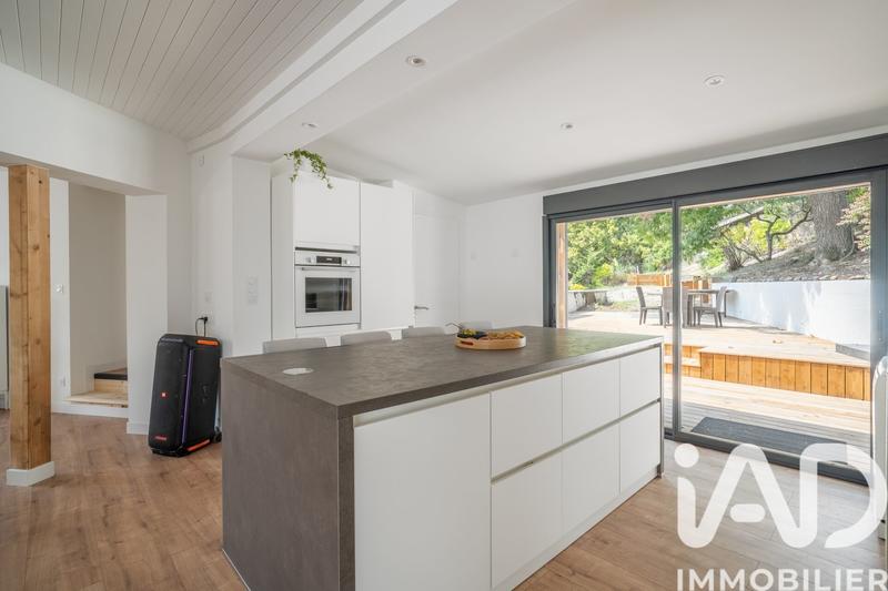 Maison - 142 m² - 5 pièces