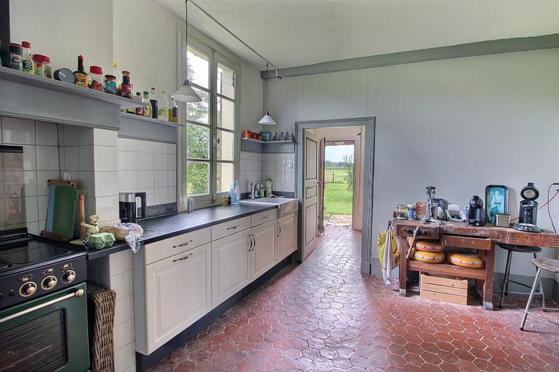 Demeure - 184 m² - 7 pièces