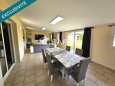 Maison - 182 m² - 6 pièces