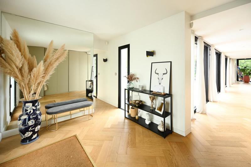 Maison - 270 m² - 7 pièces