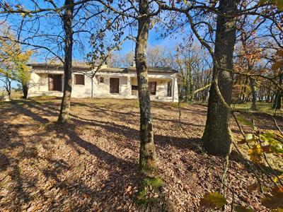 Maison traditionnelle - 117 m² - 4 pièces