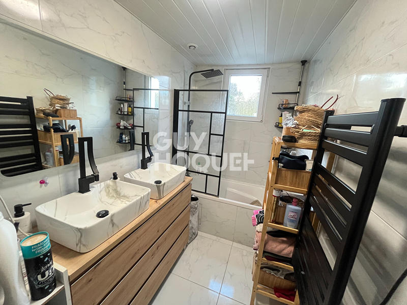 Maison - 97 m² - 6 pièces