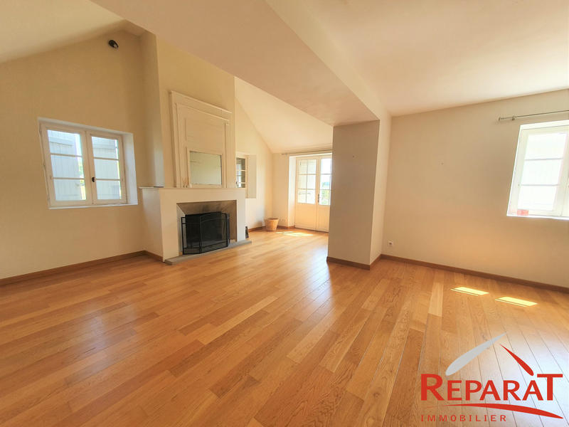 Maison - 180 m² - 7 pièces