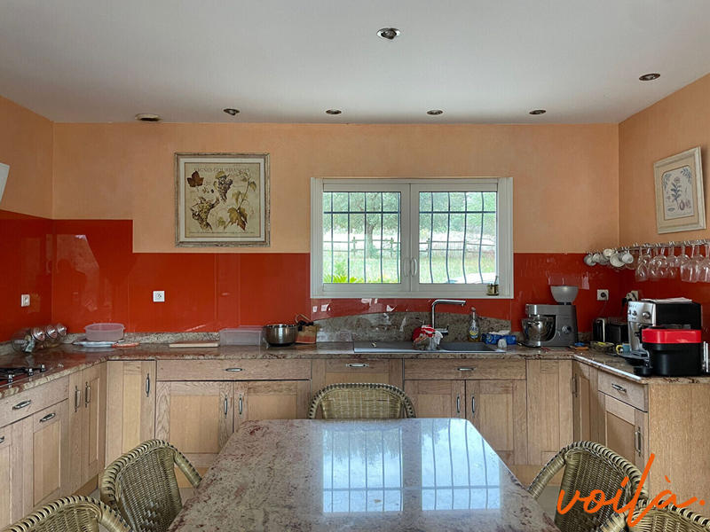 Maison - 310 m² - 9 pièces