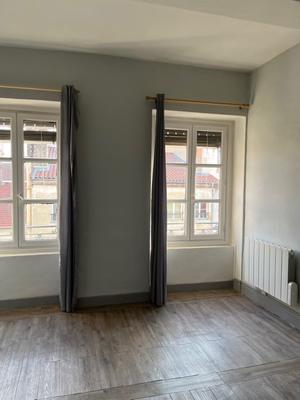 Appartement - 64 m² - 2 pièces