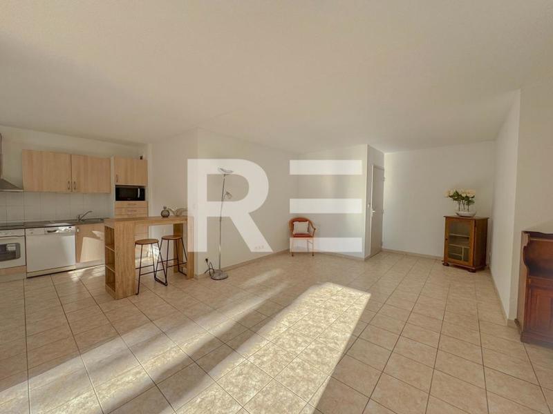 Appartement - 77 m² - 4 pièces